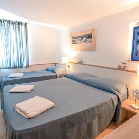 Giulia Porto Azzurro