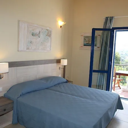 Giulia 3* Porto Azzurro