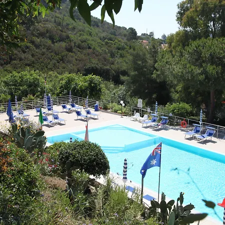 Giulia 3* Porto Azzurro