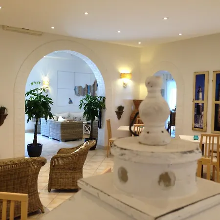 Giulia 3* Porto Azzurro