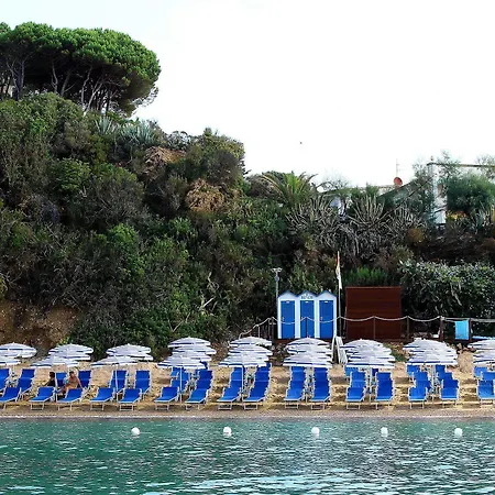 Hotel Giulia Porto Azzurro