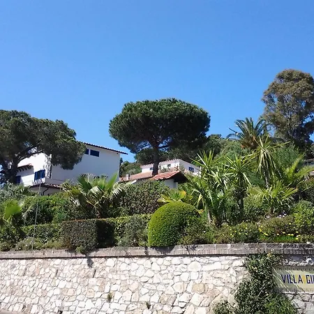 Giulia 3* Porto Azzurro