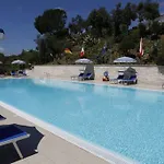 Giulia מלון