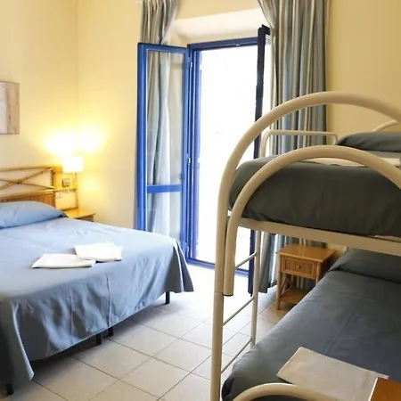 Giulia Porto Azzurro
