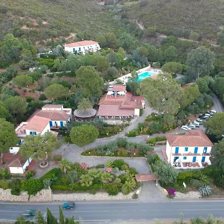 Giulia Порт-Аццурро