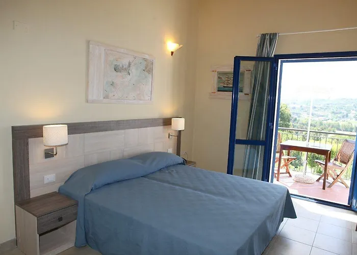 Giulia 3* Porto Azzurro